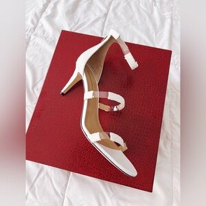 TAMARA MELLON FRONTLINE 75 nib SZ 11 / 42 white glitter nib